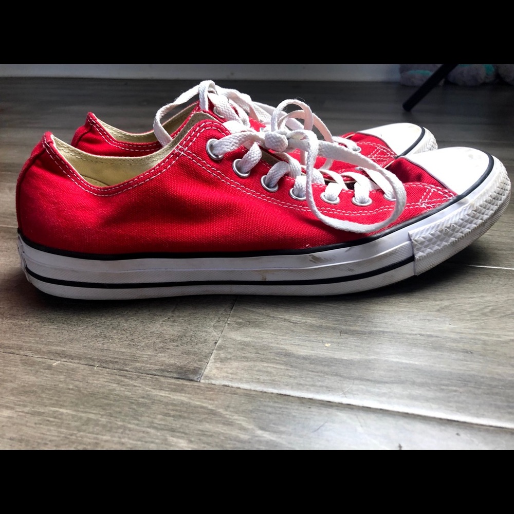 Red converse